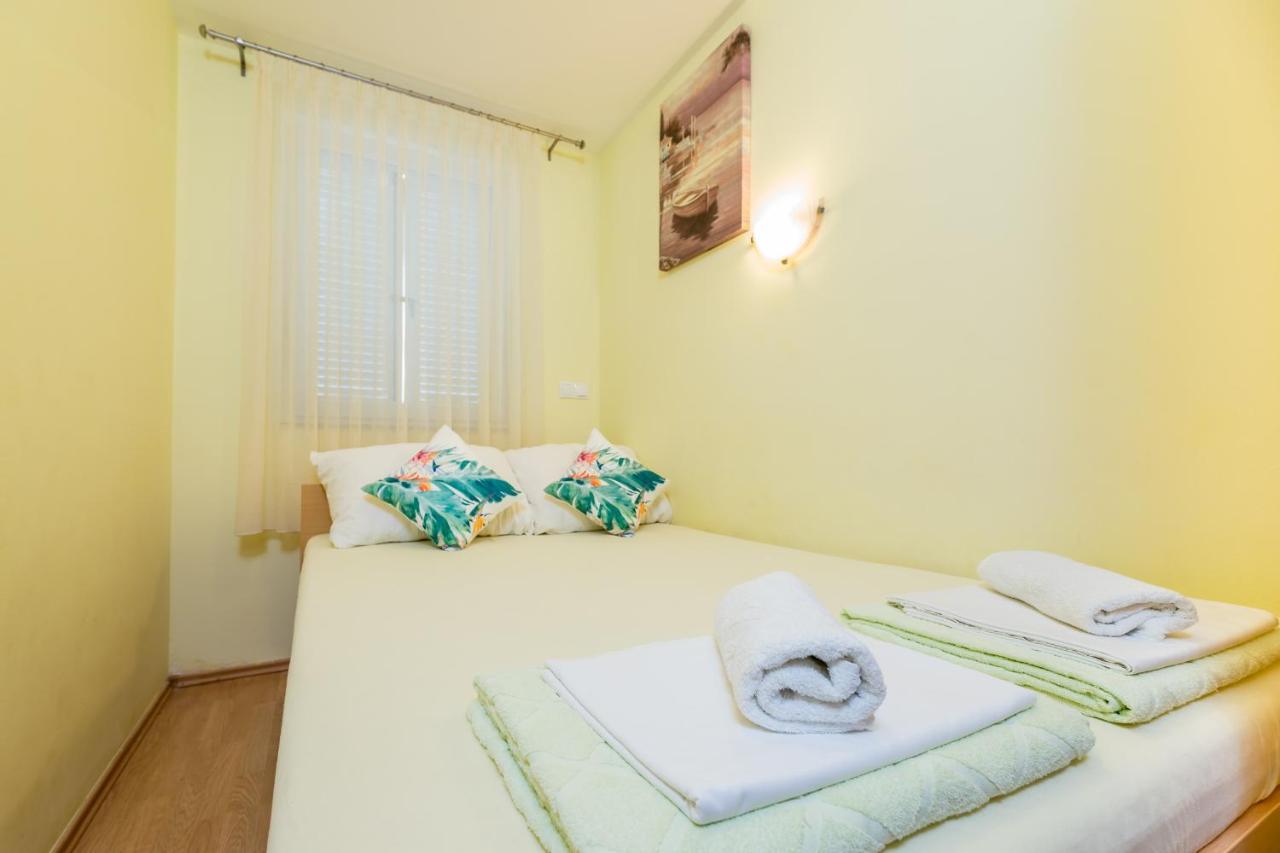 Apartments Ljubica Garden Baška Exteriör bild