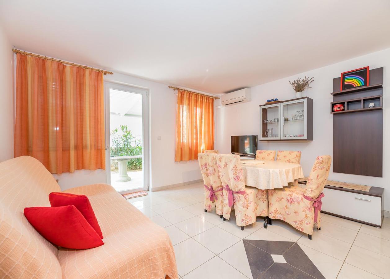 Apartments Ljubica Garden Baška Exteriör bild